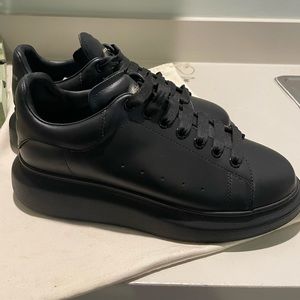 Men’s Oversized Leather Platform Sneakers
